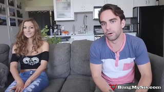 Sucia Zorra Adolescente Moka Mora Toma Dos Pollas Al Mismo Tiempo