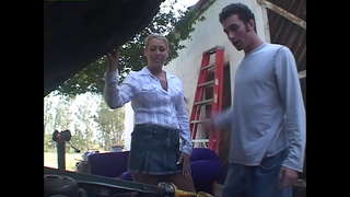 معظم النساء الناضجات يبحثن عن شباب - تشيلسي زين, دارين روس, الحسد الحسد, قبلة