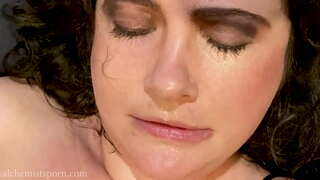 Tmiemha Sottomessi-Ħalq anzjani u Slapped