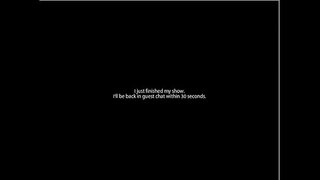 ���มสีแดงก็เซ็กซี่เล่นกับกระจก Dildo บนกล้อง