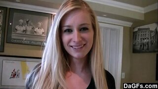 ���රමින් ලිංගික ටේප් සමග සැබෑ පෙම්වතිය