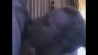 Caliente de 30 años rubia chupa y gargantas profundas.