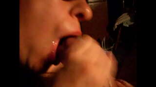 Pajeando 고 빨아들이의 머리에 닭