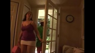 Ahh s. umama Kimmie Lexy