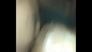 TIANICA RAE SUBMITS ጋር TITFUCKING ስለጀመሩ እና DOGGYSTYLE