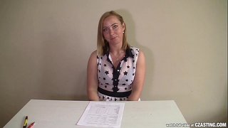 Czasting-ស្បែ MILF ទទួលបានវីដេអូលំបាក