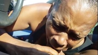 Ҡыҙыл 6546038 һөйәге менән тағы бабуля