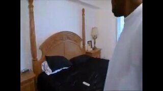 Nevlastní sestra přišla domů