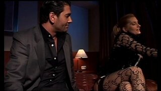 Eva Falk renmen twòp pou Fuck