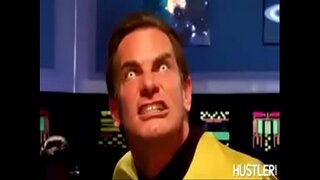 Lt uhura ద్వారా ఇబ్బంది పెట్టాడు కిర్క్ మరియు స్పోక్స్