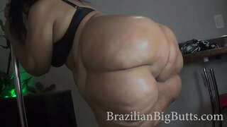 BrazilianBigButts.com Panja Moylangan Qarsak Chalish