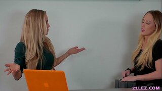 Lesbiečių Agentas pateko iš seksuali spy