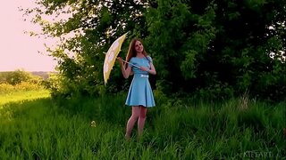 یوکرائن خوبصورتی Canara undressing کے باہر