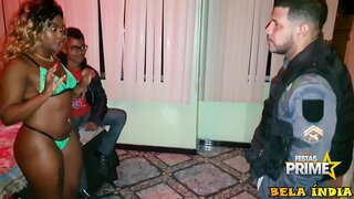 ���সতিপতি, ঘড়ি, আমাকে দেবার জন্য পুলিশ তাকে সামনে