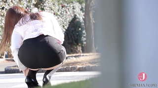 À�큰 엉덩이】그녀는 유혹 lewdly 와 함께 그녀의 채찍질하 허벅지가 엿보기는 그녀의 가터 벨트입니다. [마리나 베이 샌즈 001]